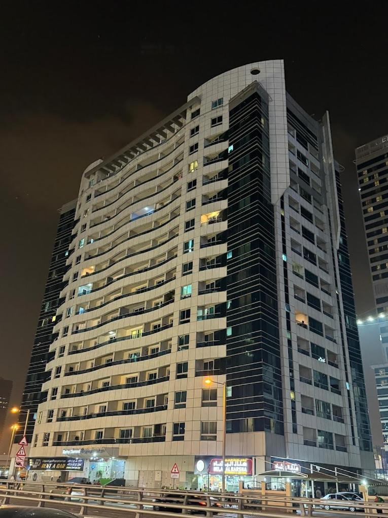 Elite Studio At Dubai Marina ภายนอก รูปภาพ